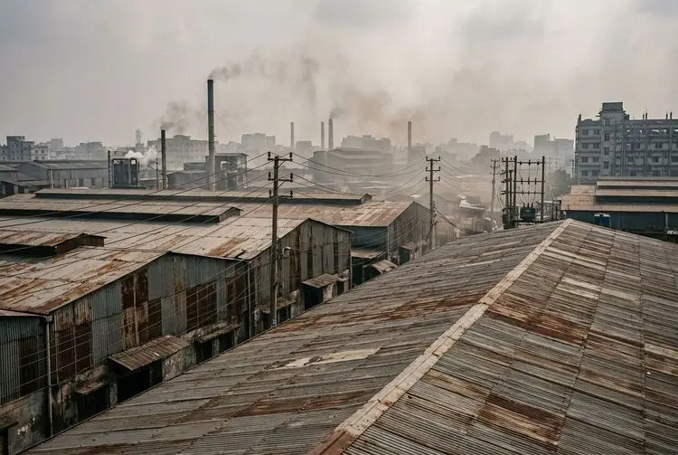 Bangladesh Factories Slow to Adopt Solar Despite Energy Crisis