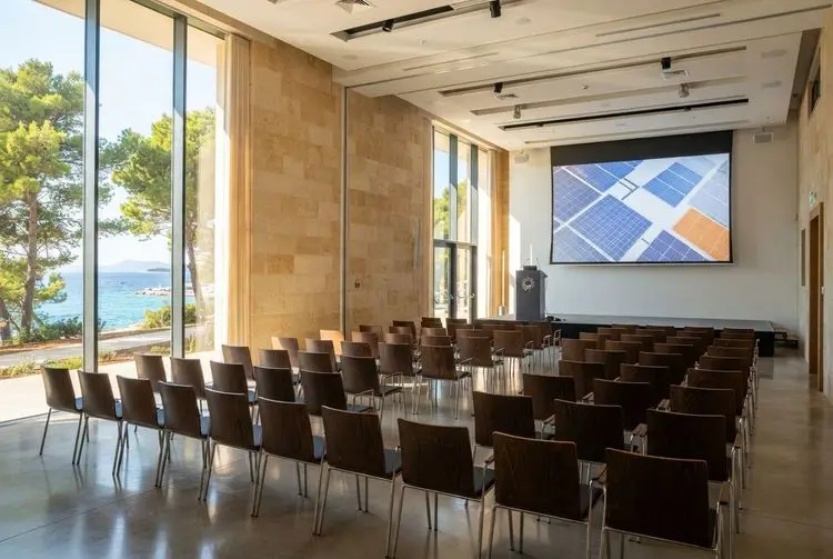 Kroatische Konferenz befasst sich mit Hürden für gemeinschaftliche Solar-Energiegemeinschaften