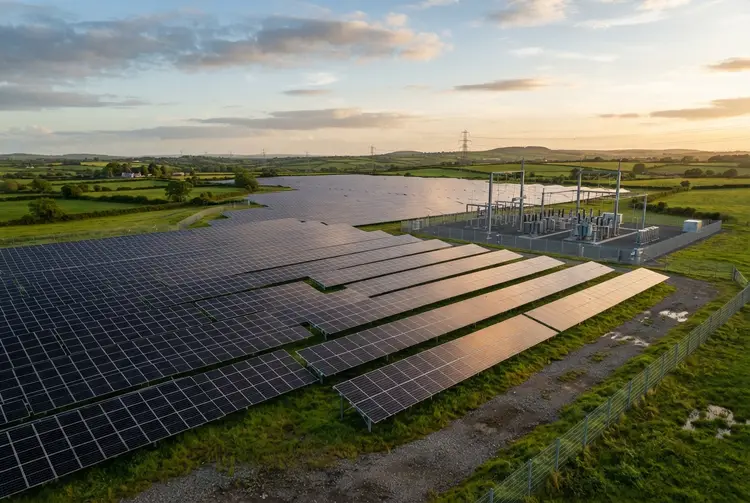 Elgin Acquires 200MW Irish Solar Farm in €200 Million Deal