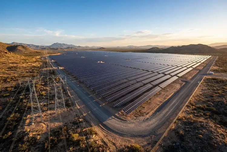 MIT Study: Utility-Scale Solar Cuts Bills, Rooftop Increases Them