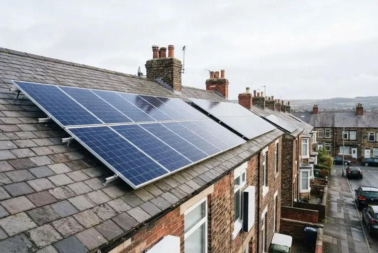Sheffield plans solar panels for 10,000 council homes by 2030