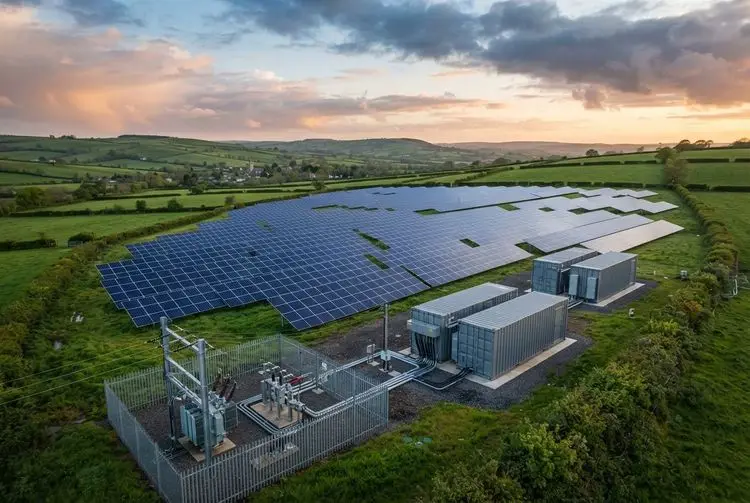 Solar Hits 600 GW in 2025 as Storage and Policy Reshape the Industry