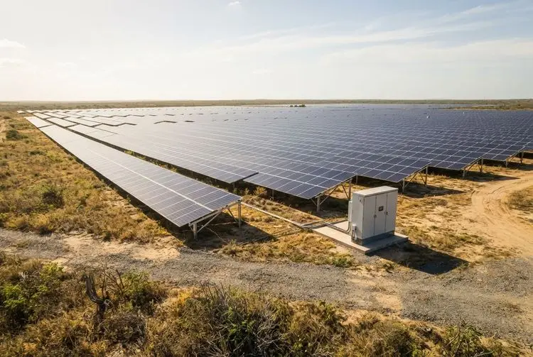 TCE-RN stoppt Zahlungen für Solarvertrag wegen mutmaßlicher Überteuerung von 222 %